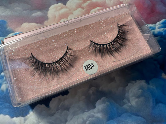 Eyelashes M04